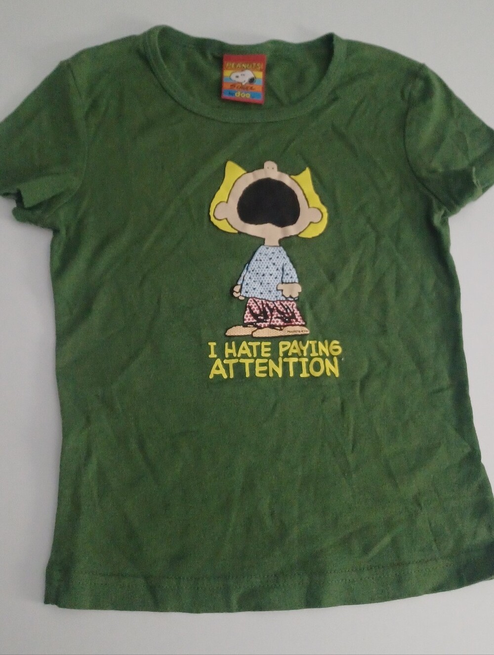 Peanuts Schulz Sally Brown Green Tee Sz M